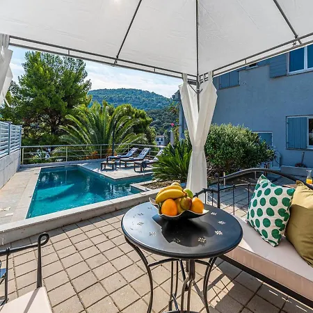 Villa Angela Lastovo